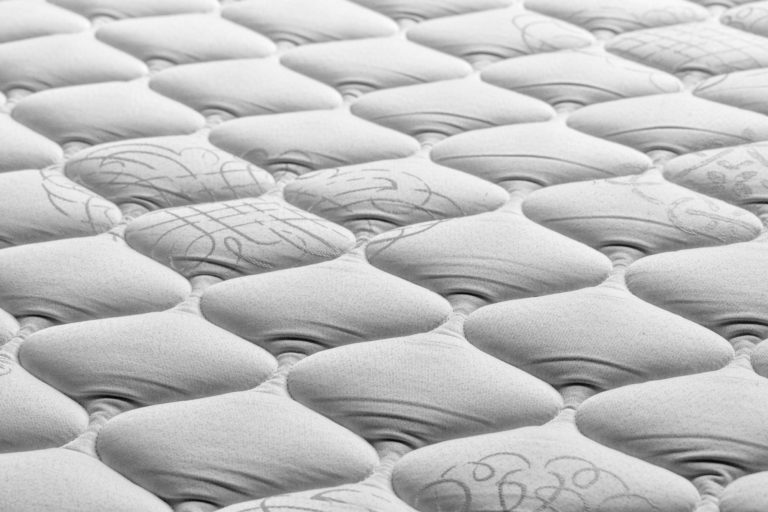 Matelas à mémoire de forme, quels avantages ?