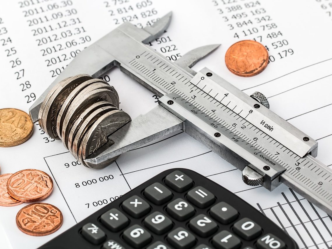 Comment économiser 10 000 euros par an ? Le guide indispensable !