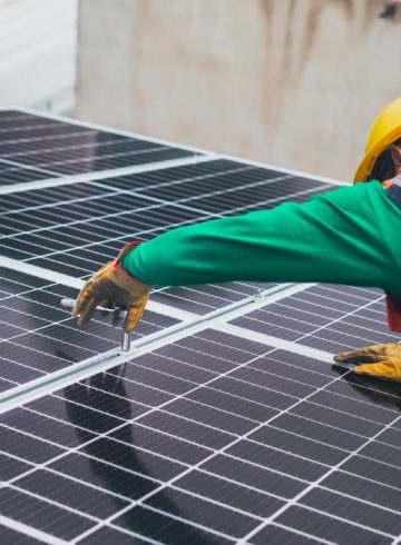 Installation de panneaux photovoltaïques : rentable ou non ? Tout ce que vous devez savoir en 2023