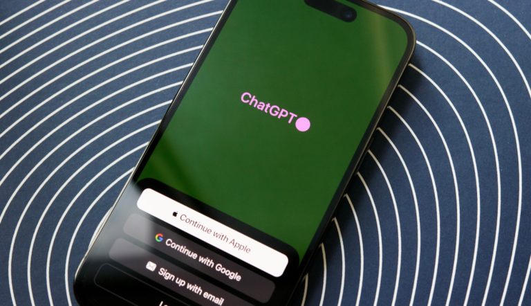 Application ChatGPT : comment la télécharger et bien l'utiliser sur iPhone