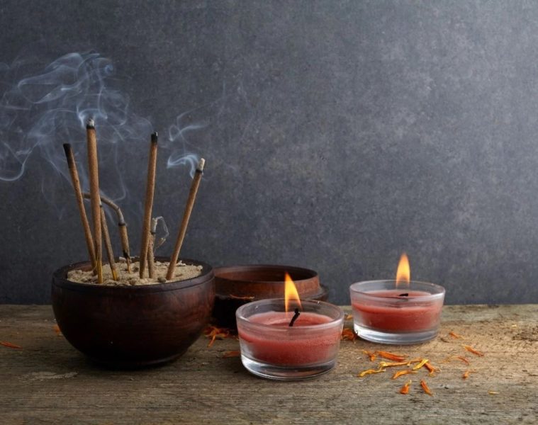 Avec quel encens qu'il faut pour associer avec encens sang de dragon