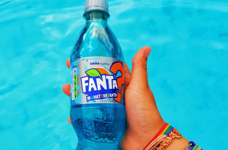 Quel est le goût du Fanta mystère bleu ?