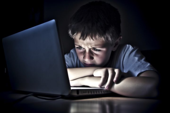 Quelles peuvent être les principales conséquences de la cyberdépendance