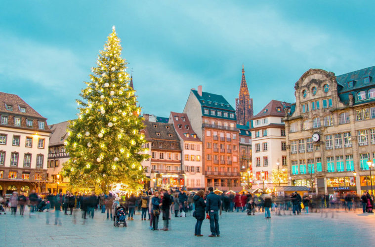 Marché de Noël de Strasbourg 2023 : tout savoir (date, horaires, plan et astuces)