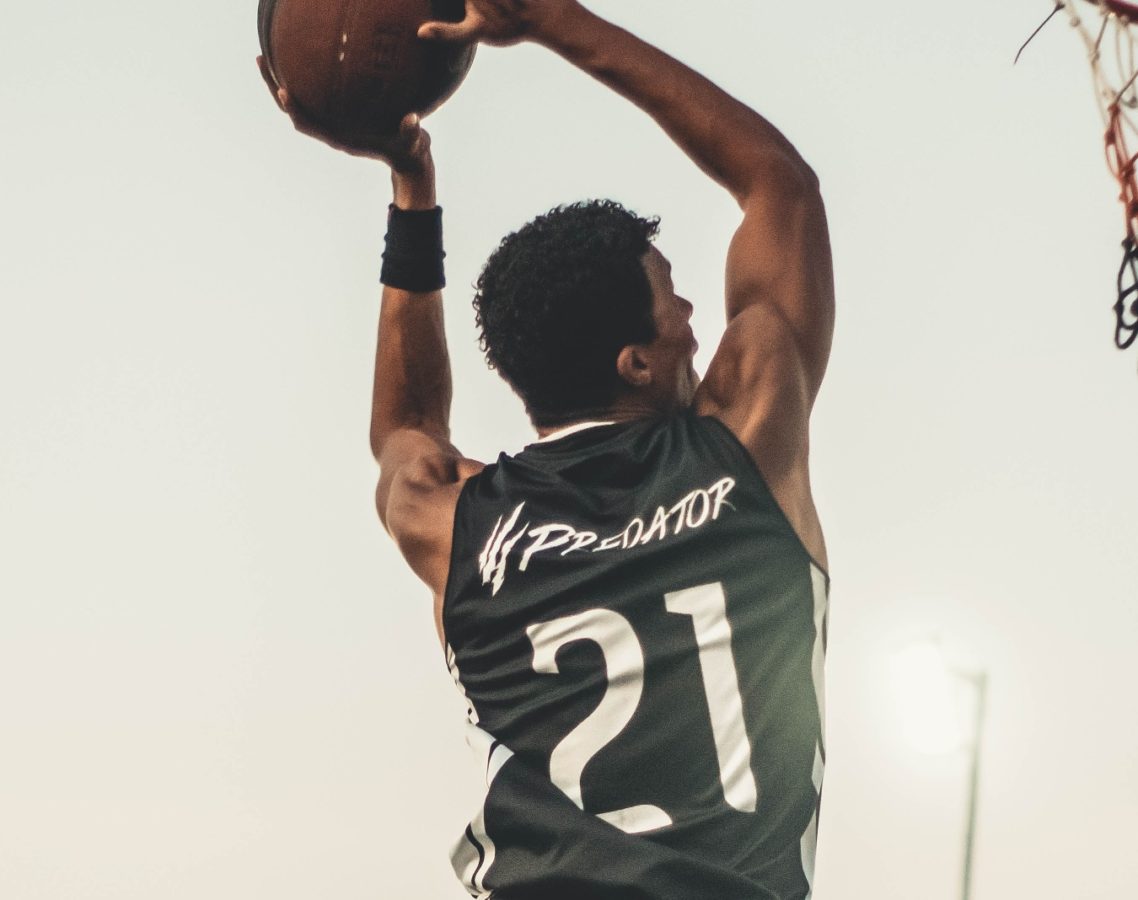 Les meilleurs joueurs de basket-ball et les caractéristiques de leur style de jeu