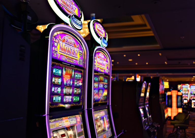 Licences et réglementation : quel impact sur la réputation des casinos en ligne ?