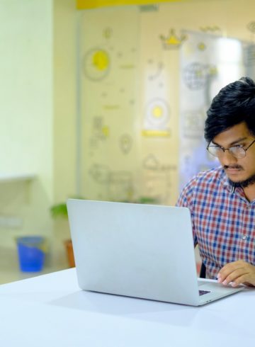 Comment améliorer votre productivité quotidienne en utilisant un éditeur PDF (à la maison et au travail)