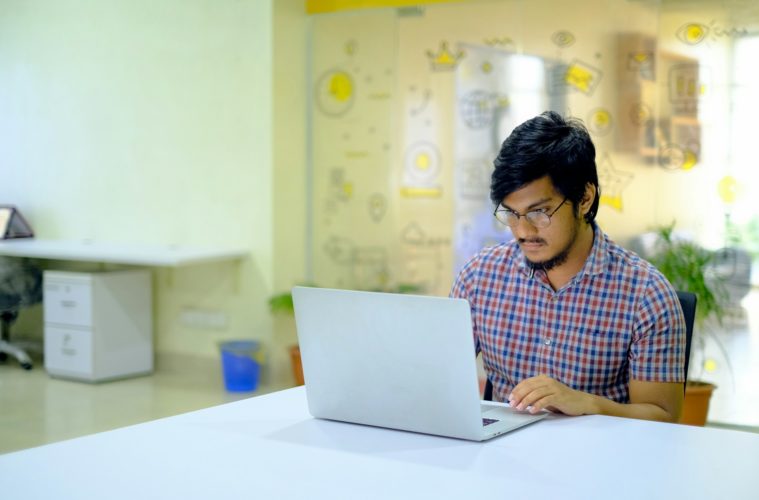 Comment améliorer votre productivité quotidienne en utilisant un éditeur PDF (à la maison et au travail)
