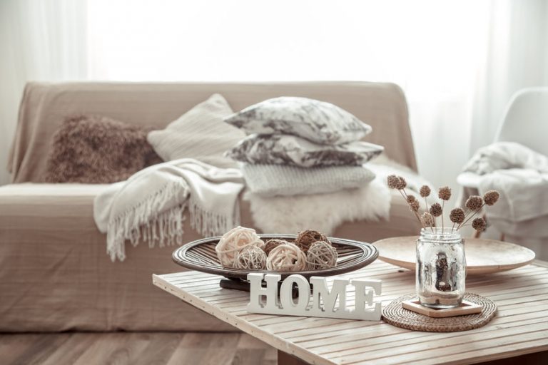 Trucs et astuces pour améliorer la décoration de votre salon