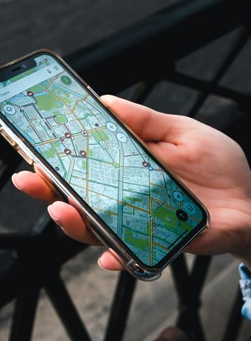 Quelle est la meilleure solution gratuite pour assurer la sécurité de ses proches : comparatif des options fiables