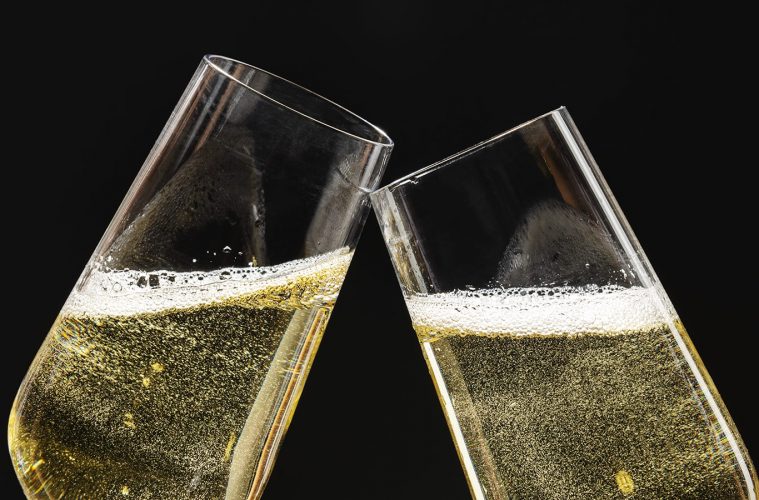 Faut-il faire tourner le champagne dans son verre ?