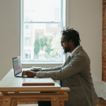 Travailler en freelance en 2025 : les outils, plateformes et compétences qui comptent vraiment