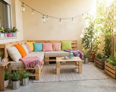 Aménager une petite terrasse pas cher : astuces et DIY