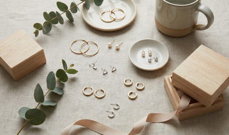 Boucles d’oreilles du quotidien : un guide de cadeaux