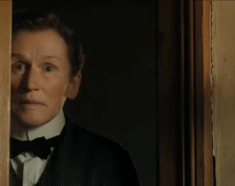 Comment se termine le film Albert Nobbs : explication de la fin (histoire vraie ?)