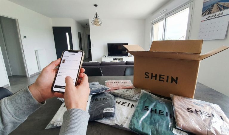 Peut-on encore commander sur Shein en 2026 ? Verdict