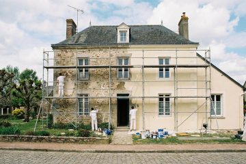 Ravalement de façade maison - Le guide complet 2026