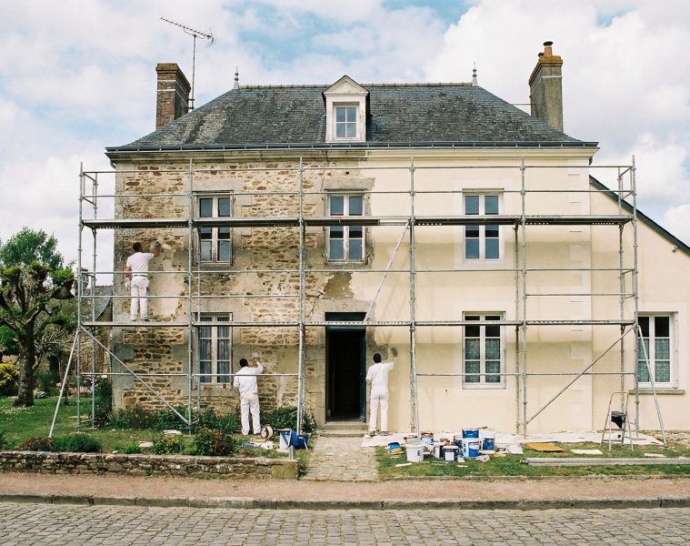 Ravalement de façade maison - Le guide complet 2026