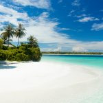 Escapades estivales de luxe : villas, plages et îles privées