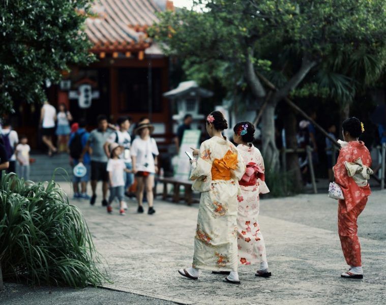 Kyoto-Tokyo : De l’Artisanat des Kimonos à la Culture Geek d’Akihabara