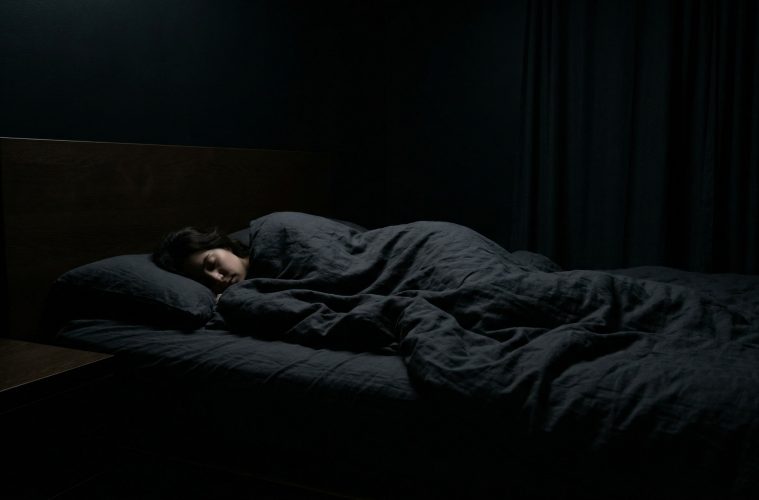 Faut-il dormir dans le noir complet ?