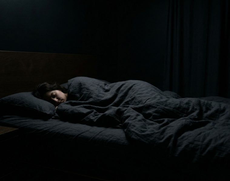 Faut-il dormir dans le noir complet ?