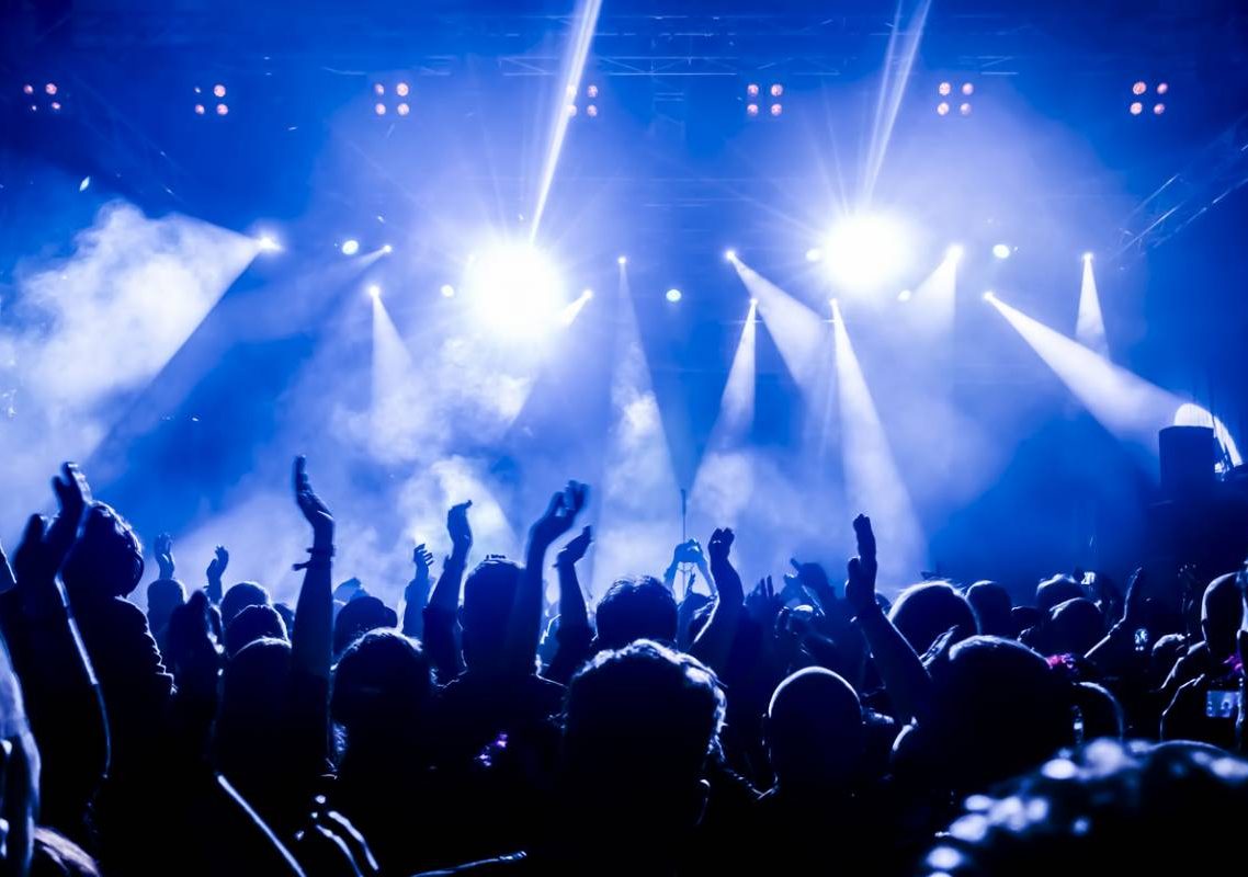 Billets de concert pour artistes populaires : ne ratez plus aucune date