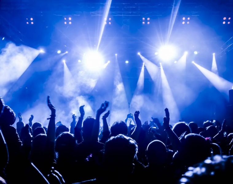 Billets de concert pour artistes populaires : ne ratez plus aucune date