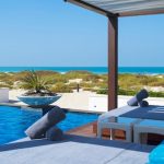 Pergola bioclimatique : nos idées d’emplacement et d’aménagement pour un extérieur inspirant