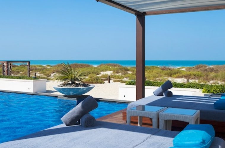 Pergola bioclimatique : nos idées d’emplacement et d’aménagement pour un extérieur inspirant