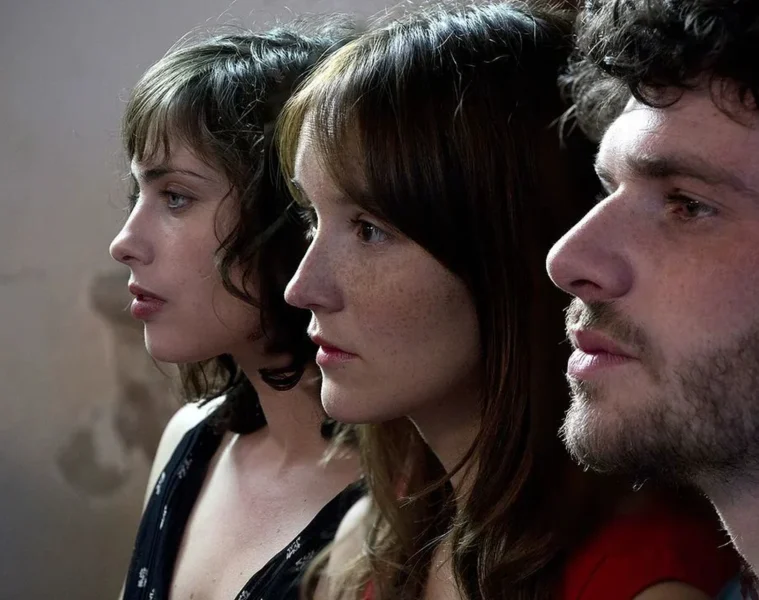 Mélodie, Charlotte et Micha dans À trois on y va