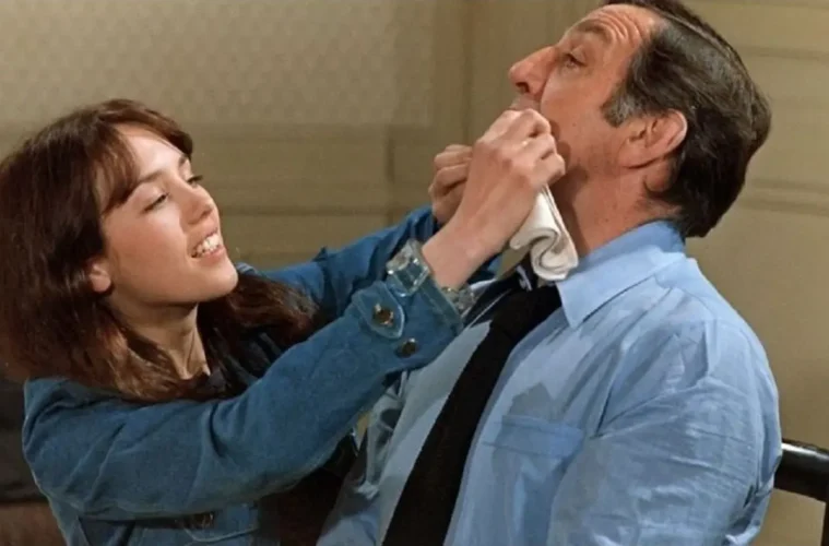 Jean et Isabelle dans une scène réelle du film La Gifle