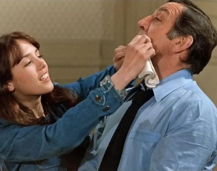 Jean et Isabelle dans une scène réelle du film La Gifle