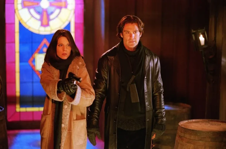 Miss Parker et Jarod dans L’Antre du Diable, dernière aventure filmée du Caméléon
