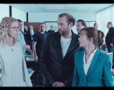 Esther, Sally et Mendès dans Tip Top