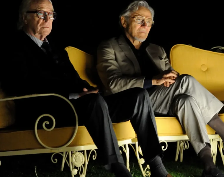 Fred et Mick assis ensemble dans Youth