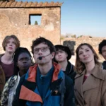 Bis repetita : fin du film expliquée Delphine, Rodolphe et les élèves à Pompéi dans Bis repetita