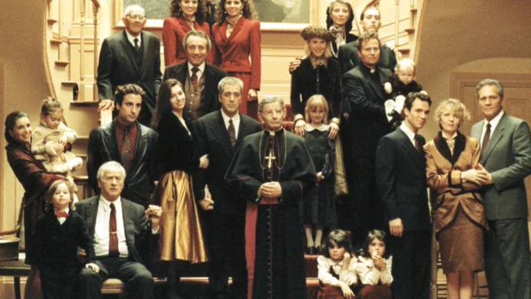 La famille Corleone réunie dans Le Parrain 3