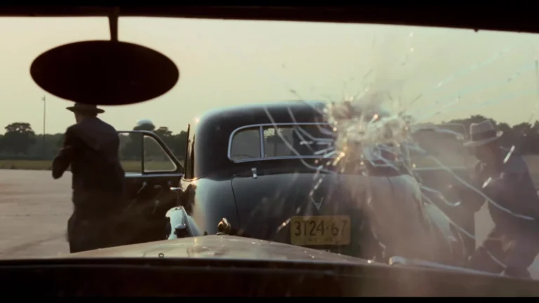 Attaque contre la voiture de Vito Corleone dans Le Parrain