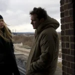 Michelle et Leonard sur un toit dans le film Two Lovers